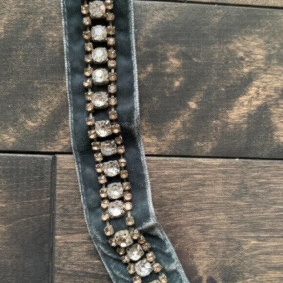 Banana Republic Velvet Embellished Belt - NEW - Picture 2 of 2